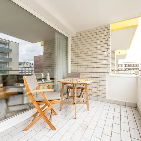 Haus Eidum 아파트 *